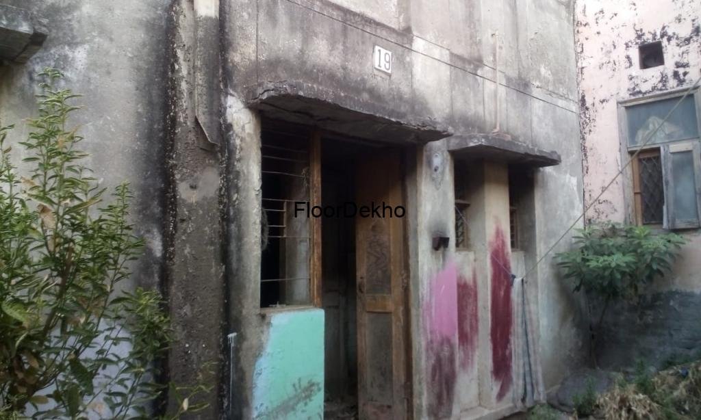 28 Mtr Expendable Plot for sale in Rohini sector 22 Delhi