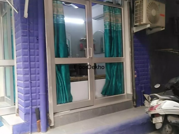 shop fpr sale in rani bagh