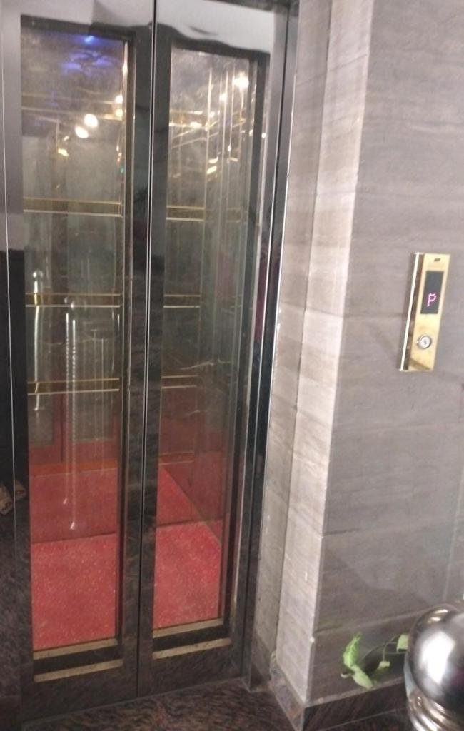 3 BHK Builder Floor 32 MTR Joda For Sale In Rohini Sector 24 Delhi With Lift Car Parking 32 + 32 Mtr