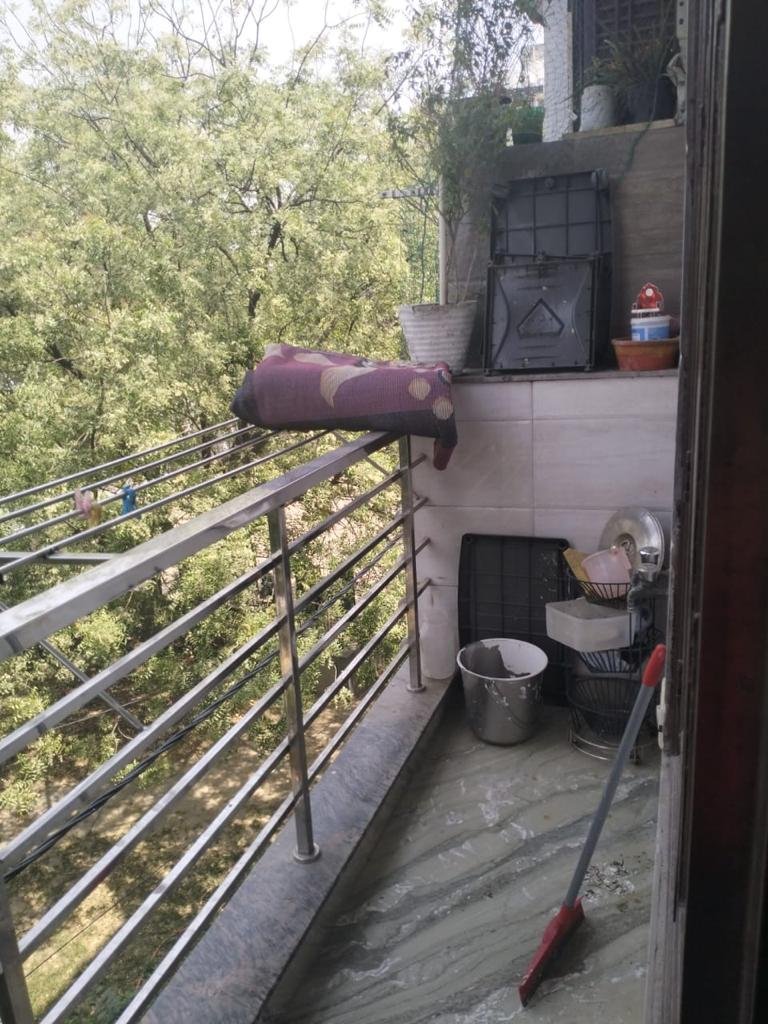 3 BHK Builder Floor 32 MTR Joda For Sale In Rohini Sector 24 Delhi With Lift Car Parking 32 + 32 Mtr