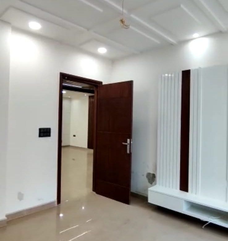 Luxury 250 Gaj 4 BHK Builder Floor For Sale In Rohini Sector 23 Delhi Lift Car Parking