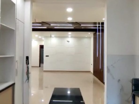 Luxury 250 Gaj 4 BHK Builder Floor For Sale In Rohini Sector 23 Delhi Lift Car Parking