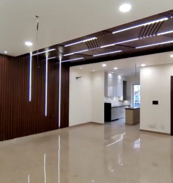 Luxury 250 Gaj 4 BHK Builder Floor For Sale In Rohini Sector 23 Delhi Lift Car Parking