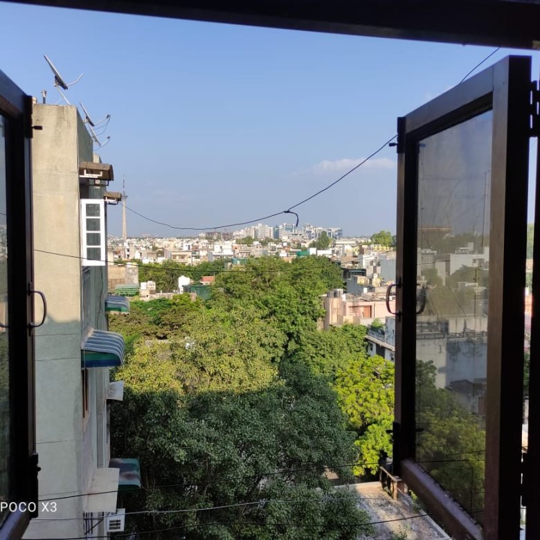 3 bhk Flat For Sale In Rashmi Apartments Pitampura Delhi