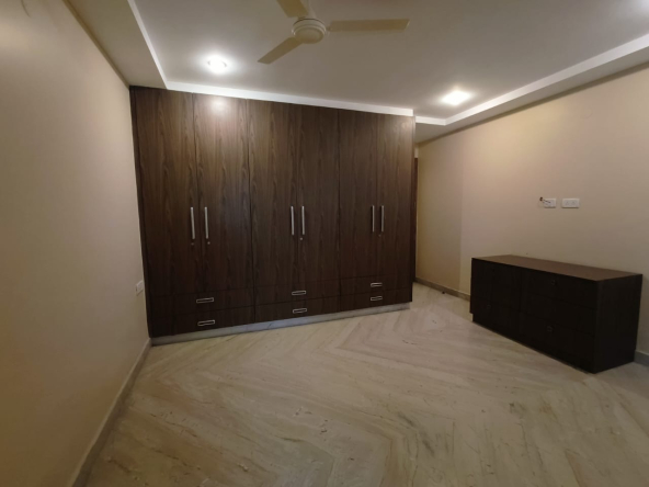 Park Facing 1872 SqFt Builder Floor For Sale In Sainik Vihar Pitampura Delhi