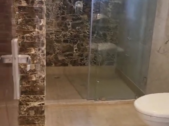 300 Sq Yards Upper Ground Builder Floor For Sale In Pitampura Delhi