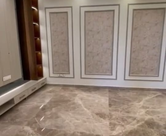 5 BHK Builder Top Floor For Sale In Vaishali Pitampura Delhi
