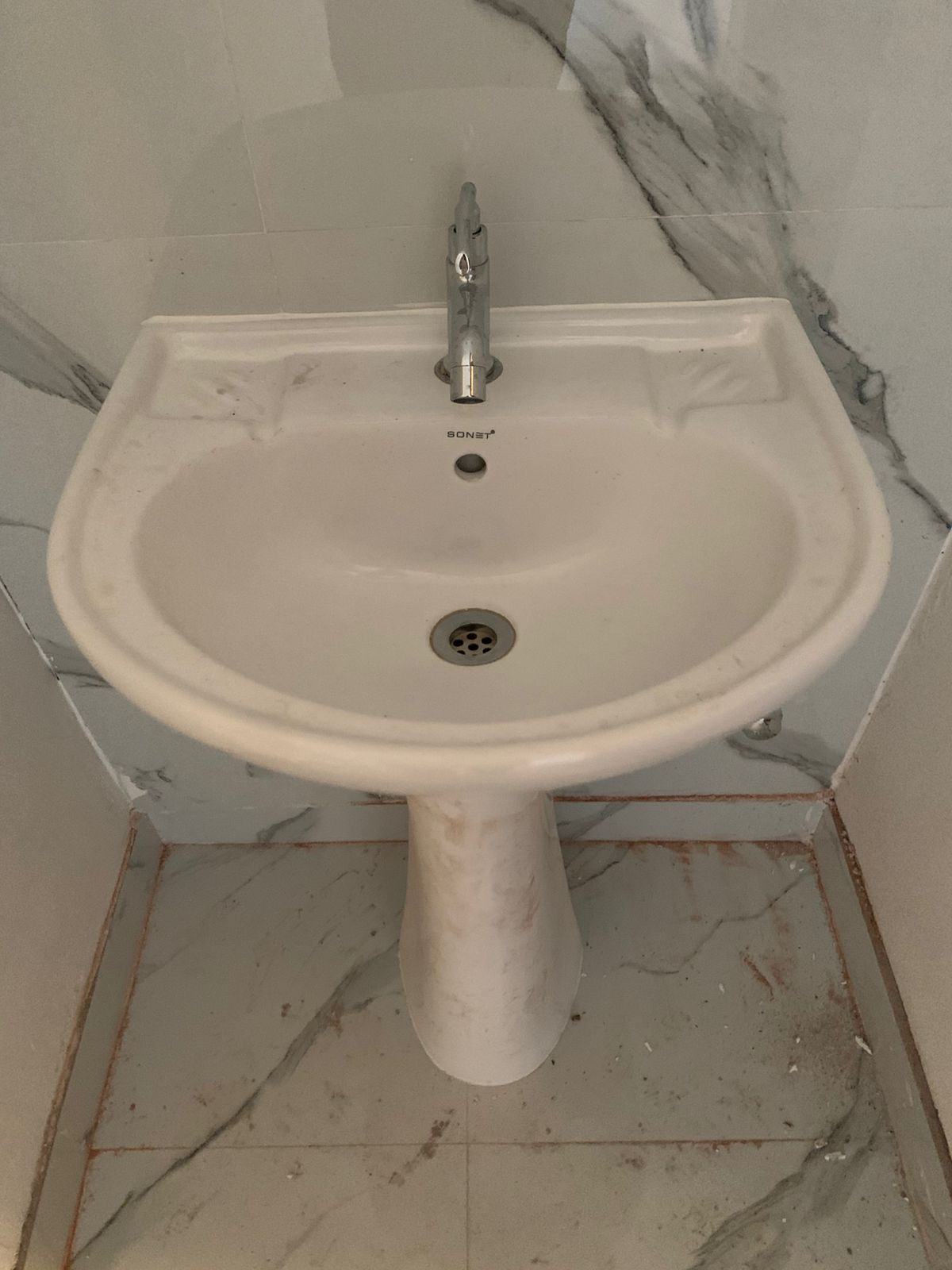 2 bhk for rent in rani bagh delhi