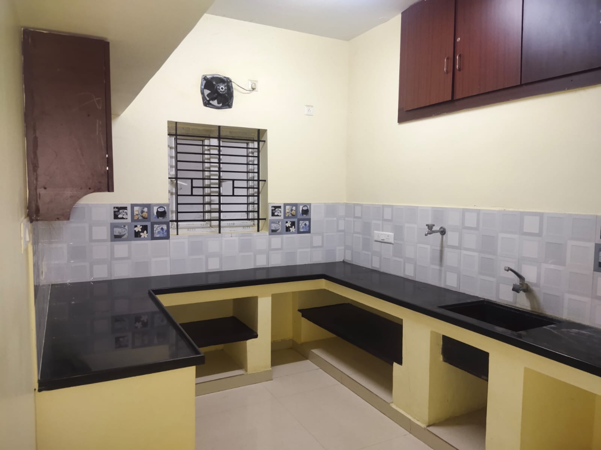 2 BHK for rent in Karaikkudi