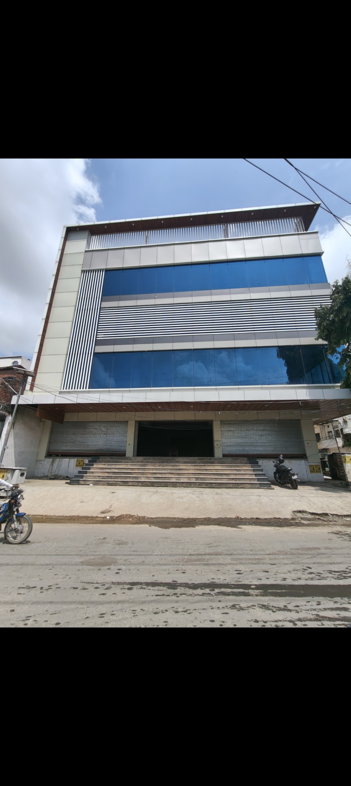 Commercial Space For Rent In Pandeypur Varanasi